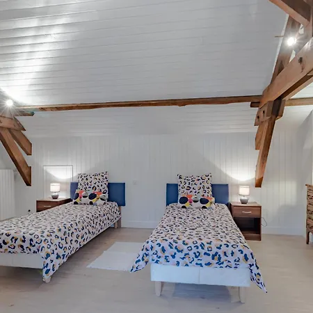 Du Cerisier Holiday home *