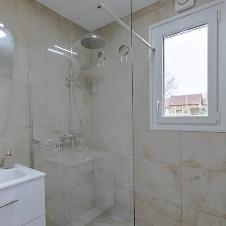 Du Cerisier Holiday home *
