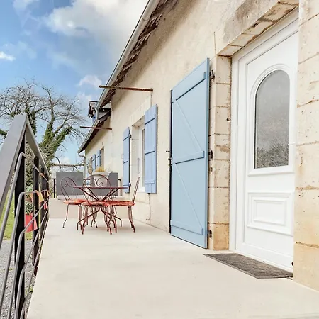 Du Cerisier Holiday home
